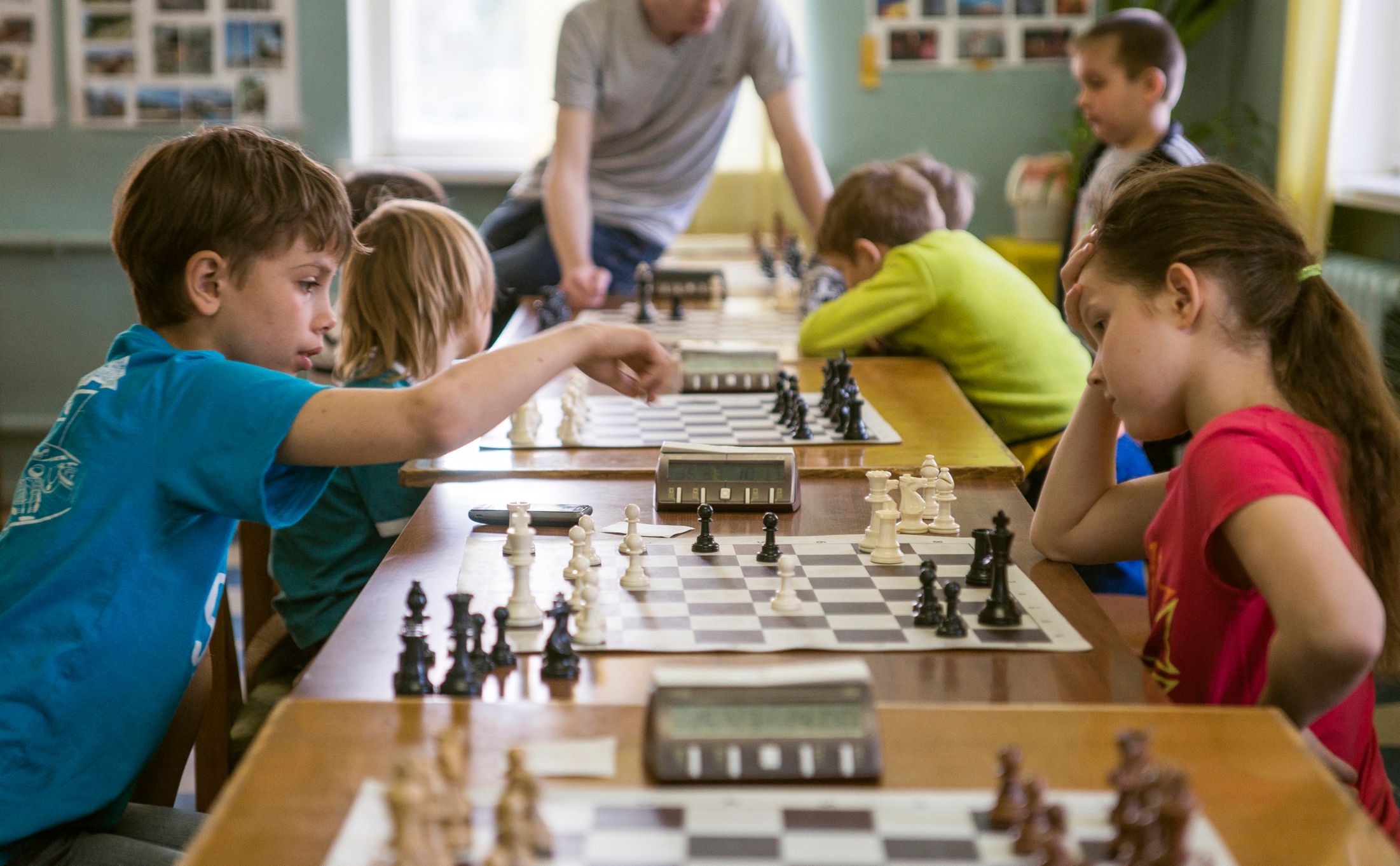 Jogo dos Pontinhos  Jogos de lógica, Jogos matemáticos ensino fundamental,  Educação fisica